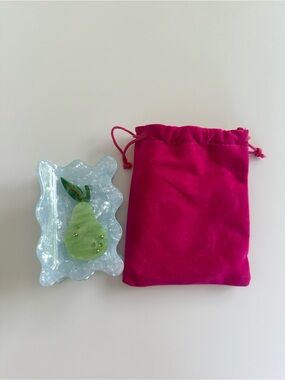 Anthropologie claw clip
